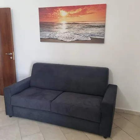 Tatil Evi Red Rose Tib