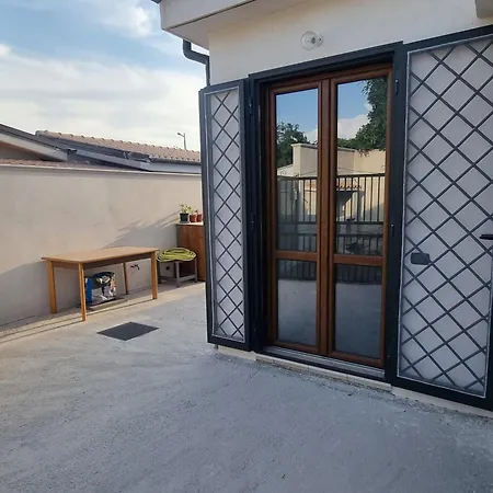 Dom wakacyjny Red Rose Tib *